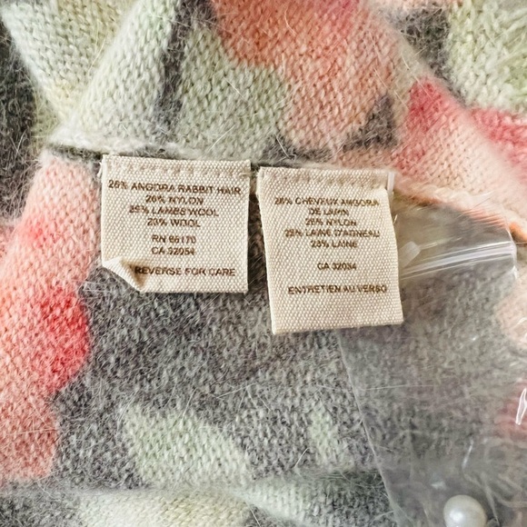 FREE PEOPLE LIGHTWEIGHT SOFT FLORAL ZIPPERED SWEATER SIZE MEDIUM - Picture 9 of 11